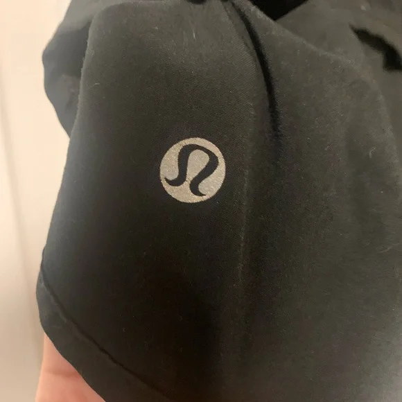 Lululemon speed up low rise lined short 2.5” - Picture 8 of 9